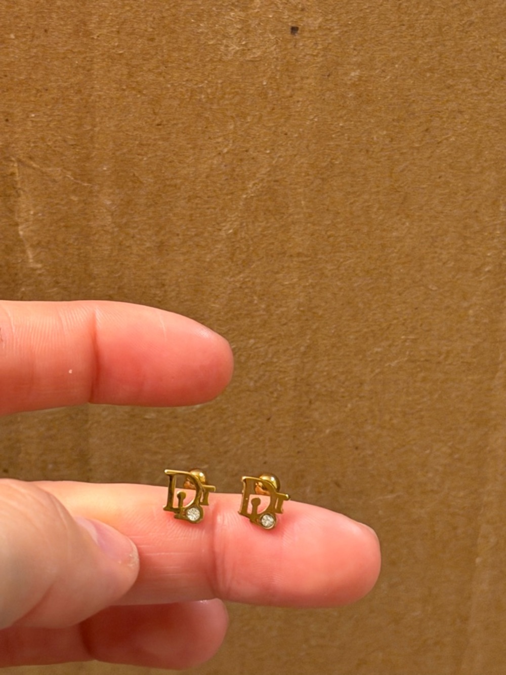 Small stud Earrings d-i-o-r screw on - Picture 3 of 5